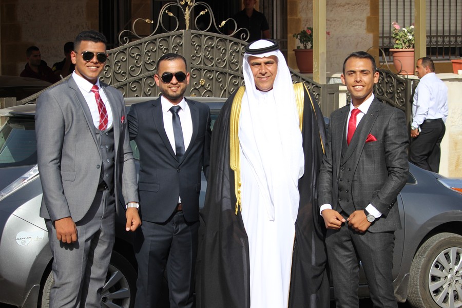 منتصر الدعجة مبارك الخطوبة (صور)