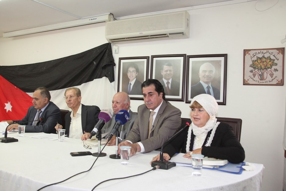 اشهار كتاب «زمن السرد» لـ عامر