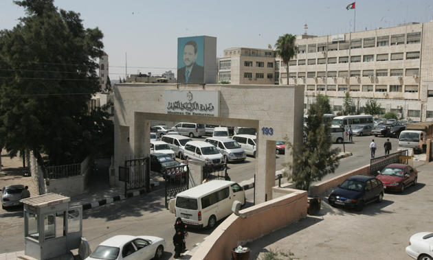 اعتصام لامناء المكتبات لايقاف علاوة المعلم