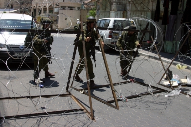 إسرائيل تشدد إجراءتها الأمنية على شاحنات