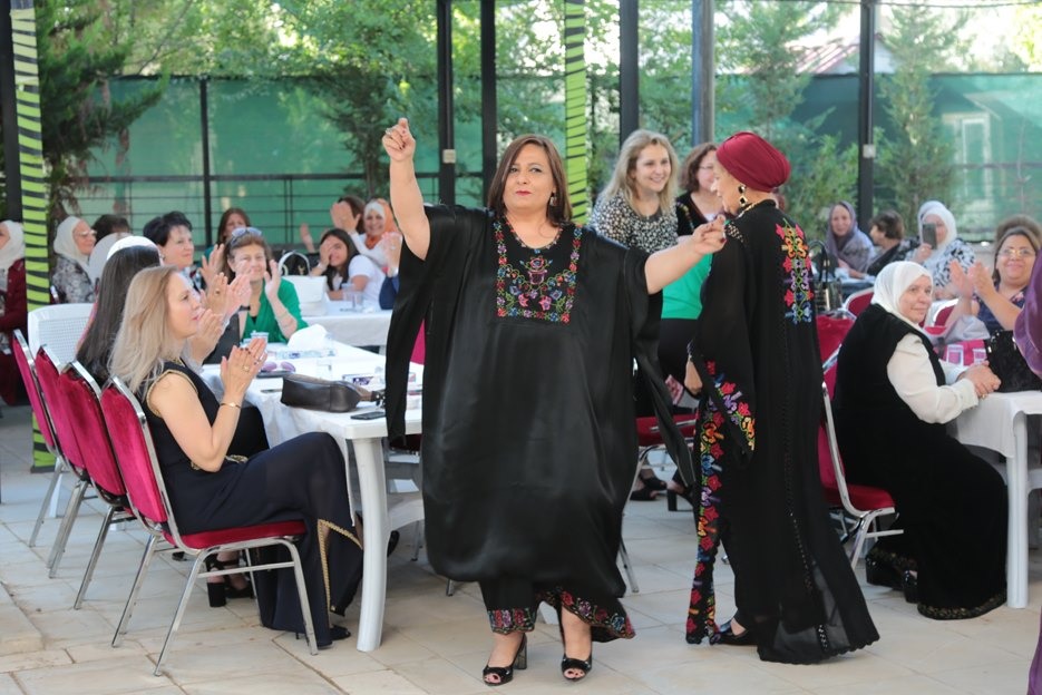 تعليلة «حيهم الكركية» في منتدى الرواد