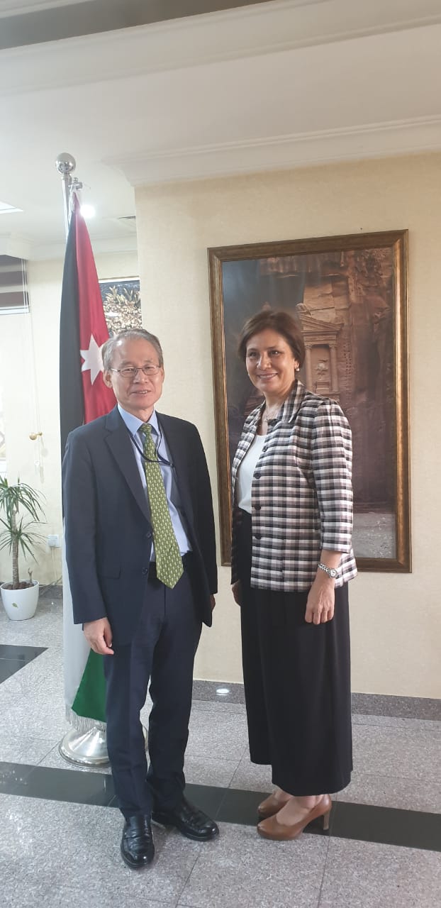 زواتي تدعو كوريا للاستفادة من فرص