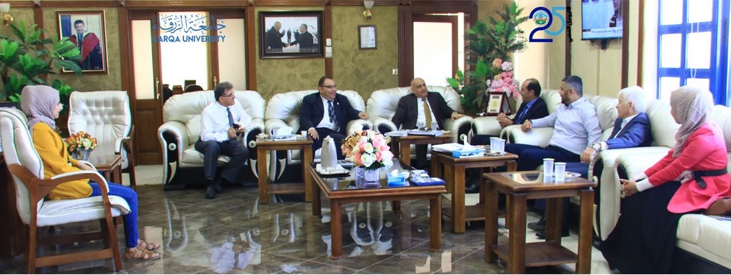 وفد من لجنة هيئة الاعتماد يزور