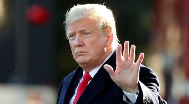 ترمب ينجو من اقتراح لبدء إجراءات