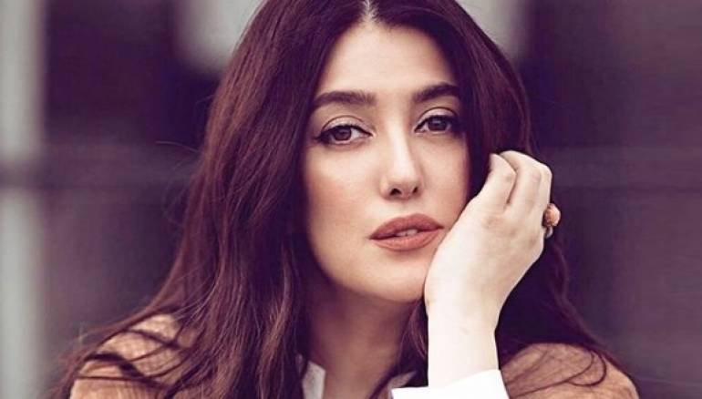 كندة علوش تكذب ما نشر على