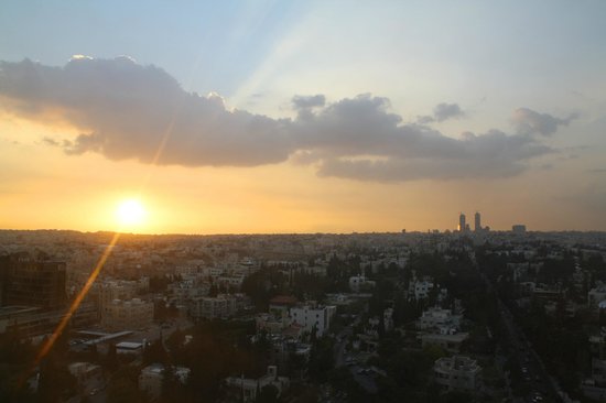 الجمعة.. طقس معتدل وانخفاض على درجات