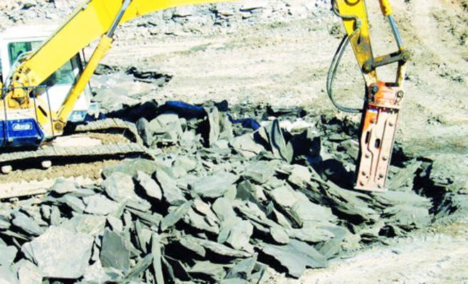 الملقي: 2.1 مليار دولار لمشروع توليد