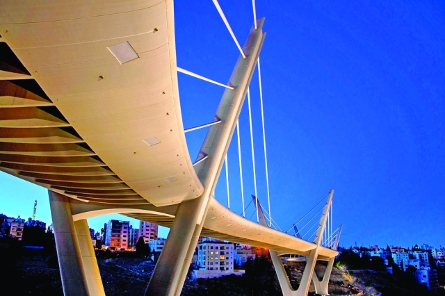 «جثة» اسفل جسر عبدون