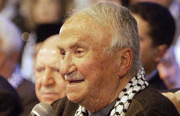 وفاة المناضل ’بسام الشكعة‘ في نابلس