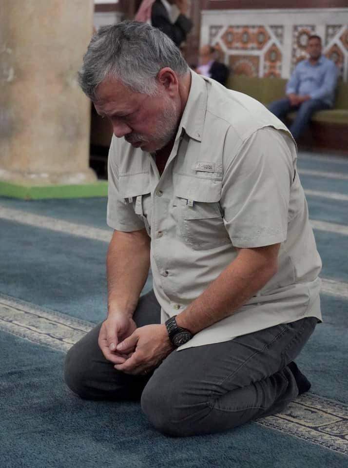 قبل العيال وقبل خلتك القريبة