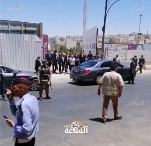 الملك يتفقد «الباص السريع» في صويلح..