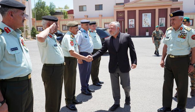 الملك من القيادة: أعتز وأثق بالقيادات