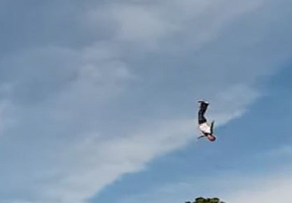 من ارتفاع 100 متر.. انقطع الحبل