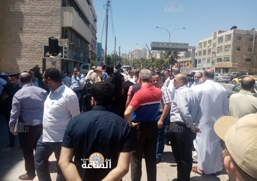 مستثمرون متضررون من منتجع البحيرة السياحي