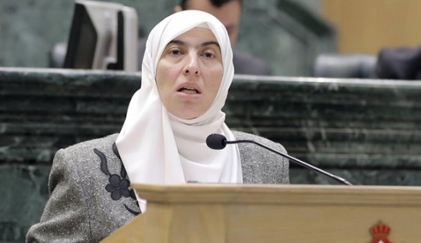 النائب طهبوب تسأل الرزاز: هل عرض