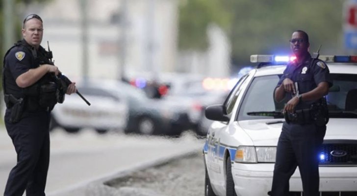 الغيرة تدفع شابا أمريكيا لأكل دماغ