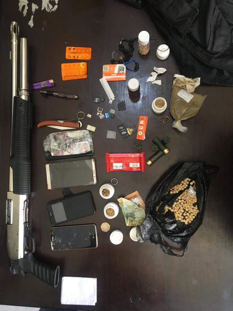 ضبط 4 اشخاص بحوزتهم 3000 حبة