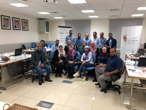 المستقلة للانتخاب تبدأ تقييم كوادر الربط