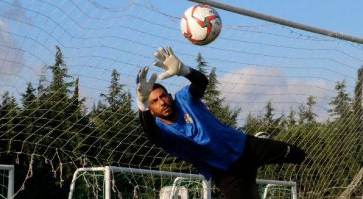 الرباط الصليبي يبعد حارس الأردن عن