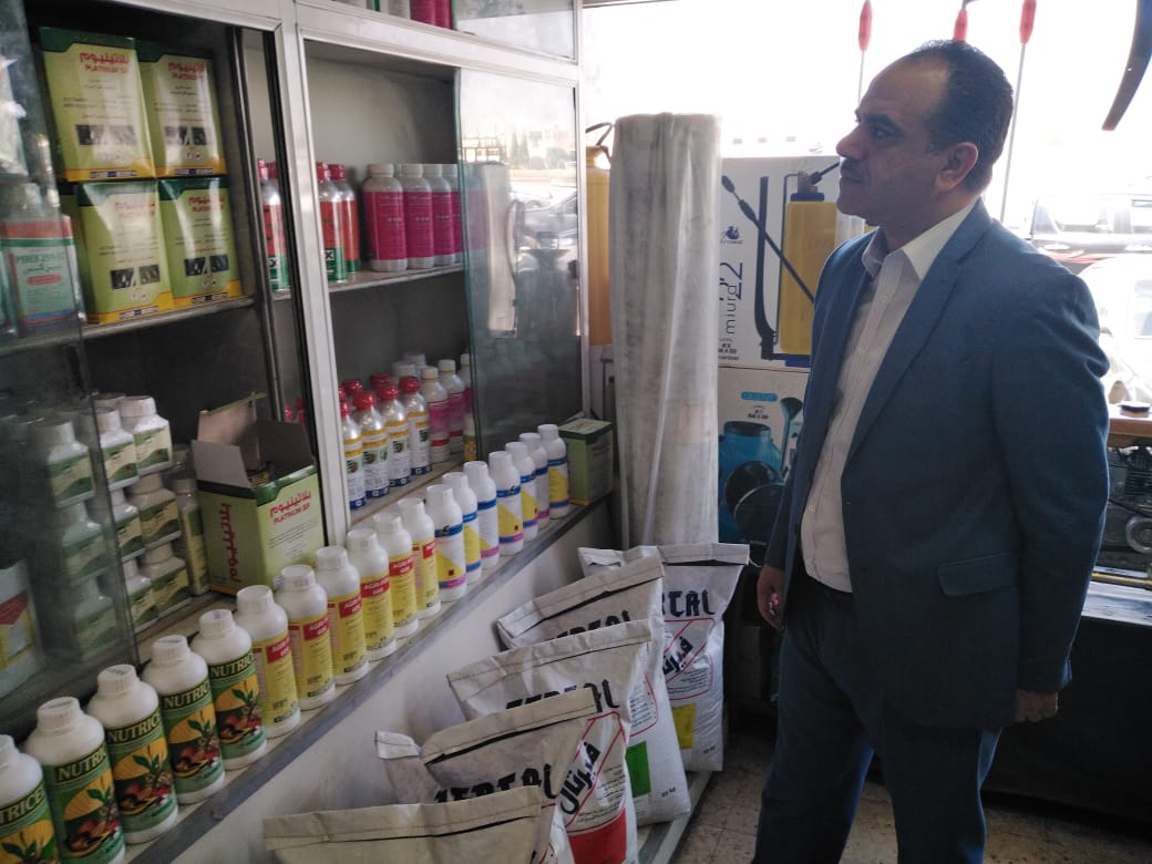 الشحاحدة يتفقد شركات زراعية مصنعة ومستوردة..