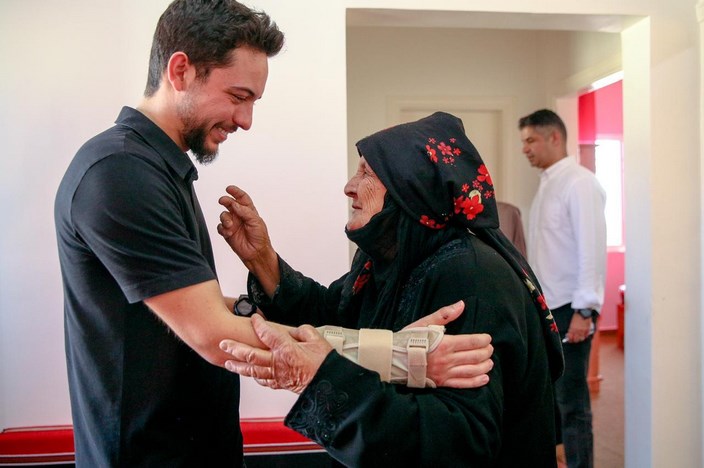 ولي العهد يصطحب الحاجة فضية الإحيوات