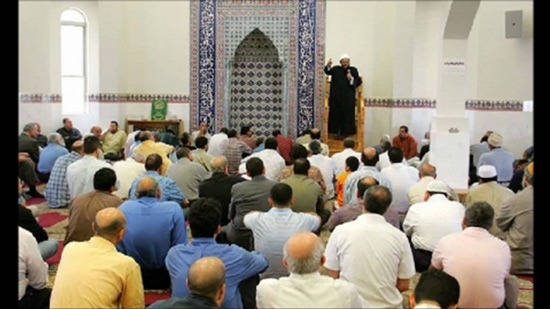 الحكومة ترفع اكراميات خطباء المساجد (التفاصيل)