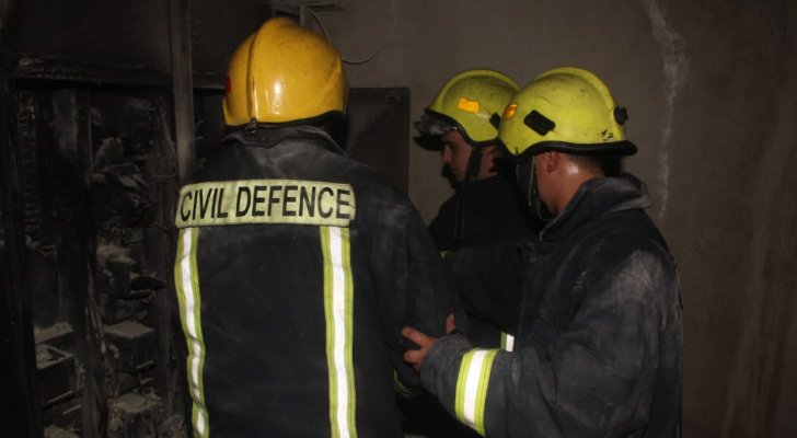 اخماد حريق في عدادات كهرباء بمديرية