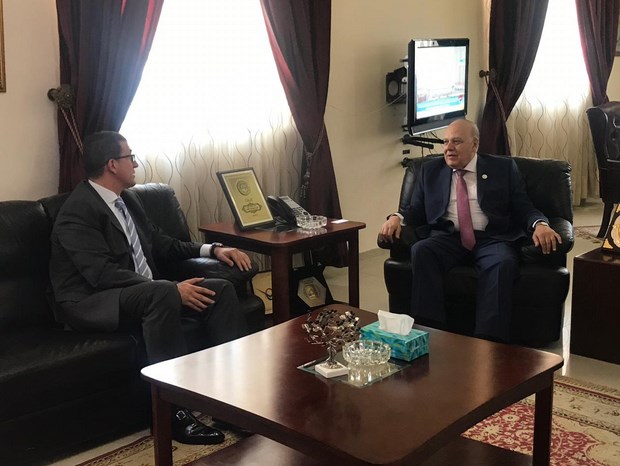 سلامة يبحث نقل التكنولوجيا الى الجامعات