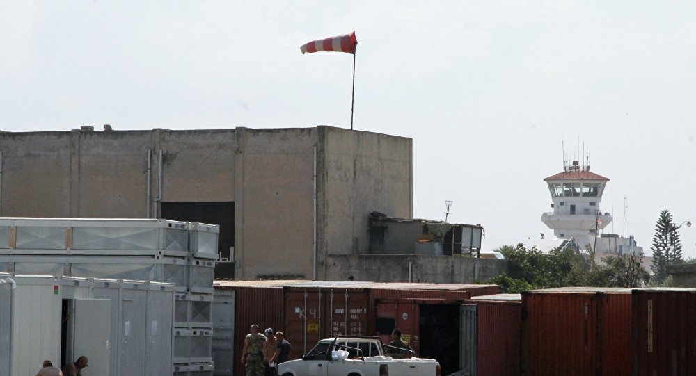 مصد عسكري سوري: استهداف قاعدة حميميم