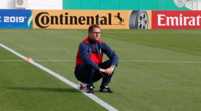 لاعبو النشامى «يستلفون» المال من فيتال