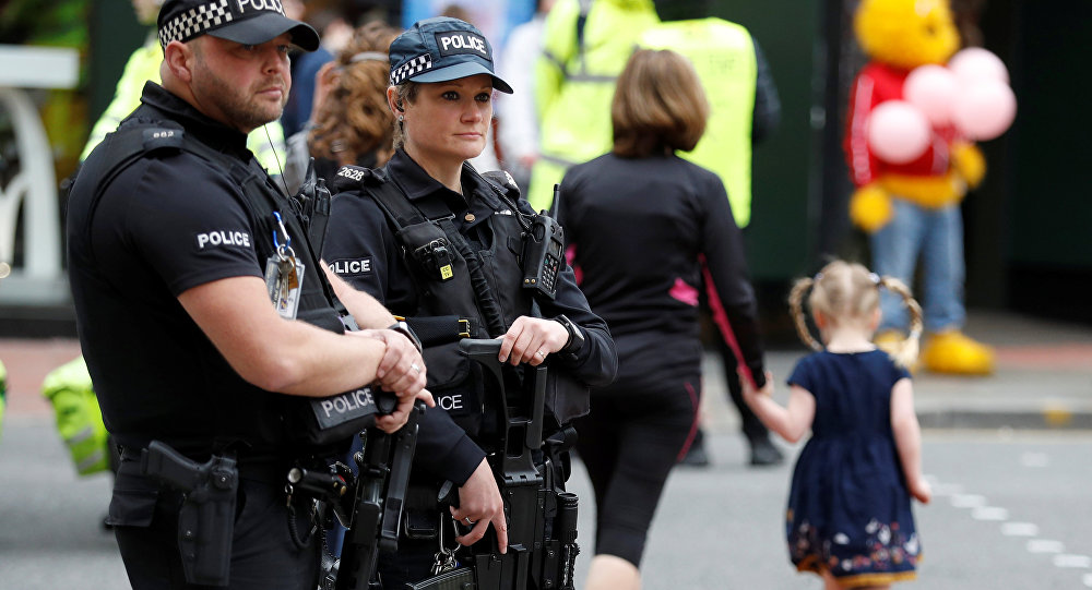 جزائري يخطف ابنته تحت تهديد السلاح