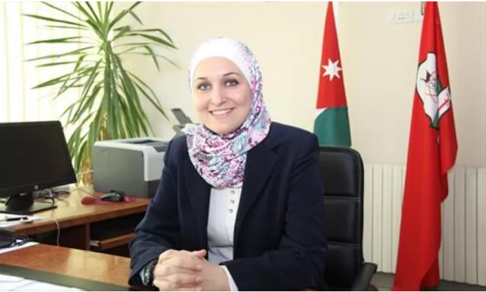 المخادمة مديرة للعلاقات العامة والاعلام في