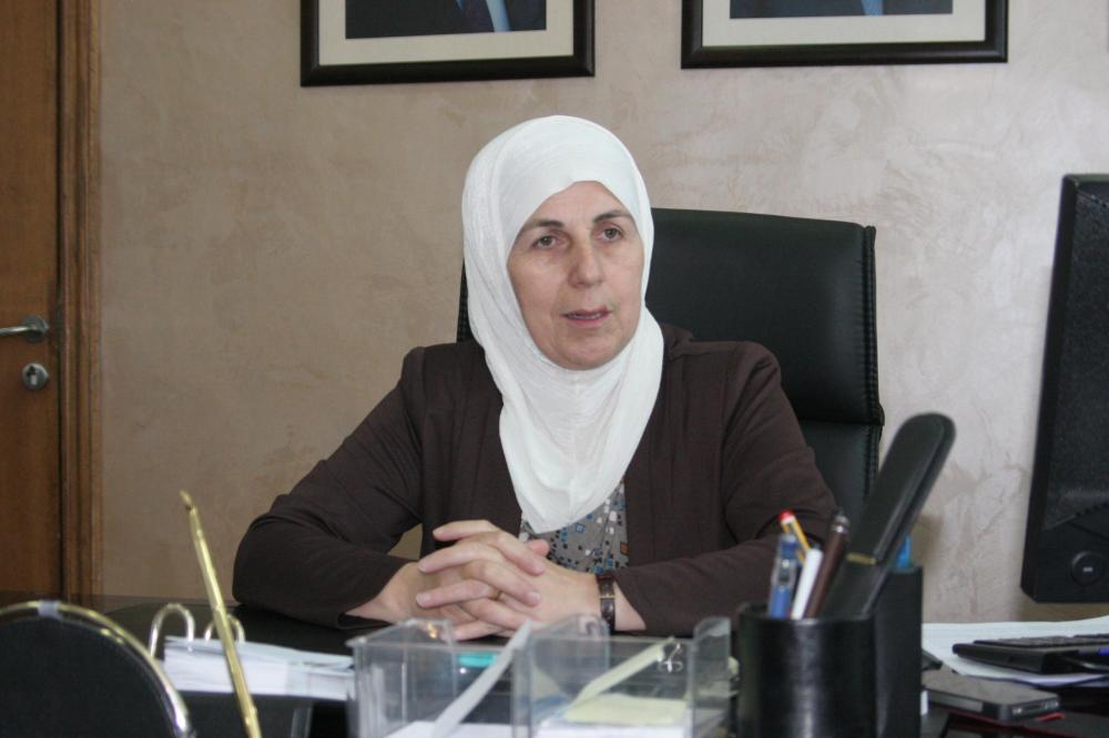 الوزيرة اسحاقات تصل الى الديار المقدسة