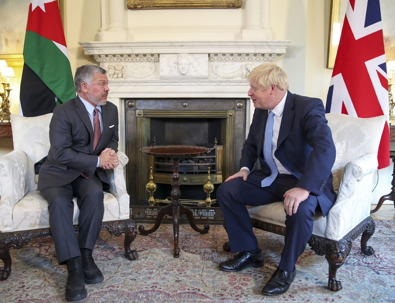 الملك يلتقي بوريس جونسون في لندن..