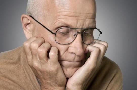 النوم أقل من 7 ساعات يصيب