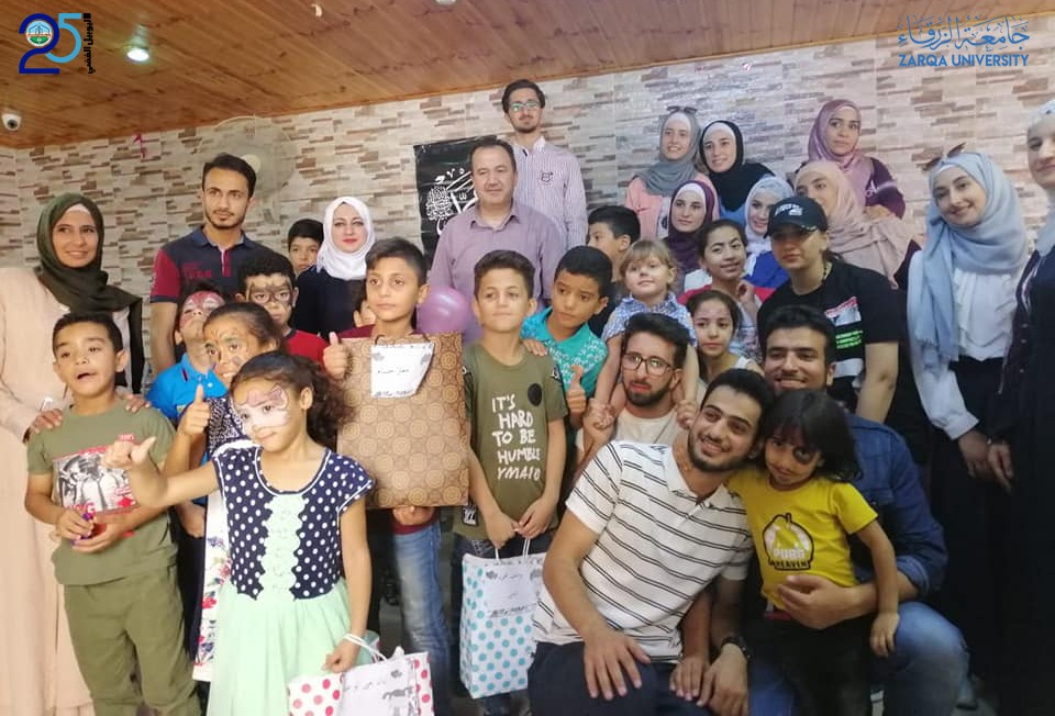 جامعة الزرقاء تنظم مبادرة «كسوة العيد»