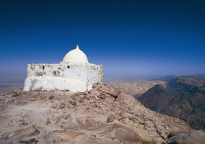 الاوقاف تعيد فتح مقام سيدنا هارون