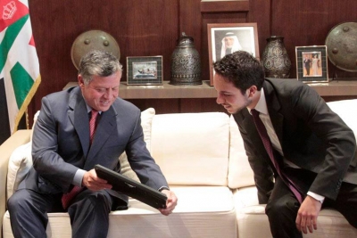 الملك وولي العهد يتلقيان برقيات تهنئة