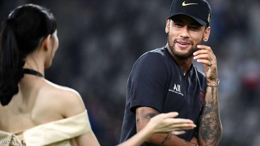 في معقله.. نيمار يسمع سبابه بأذنيه