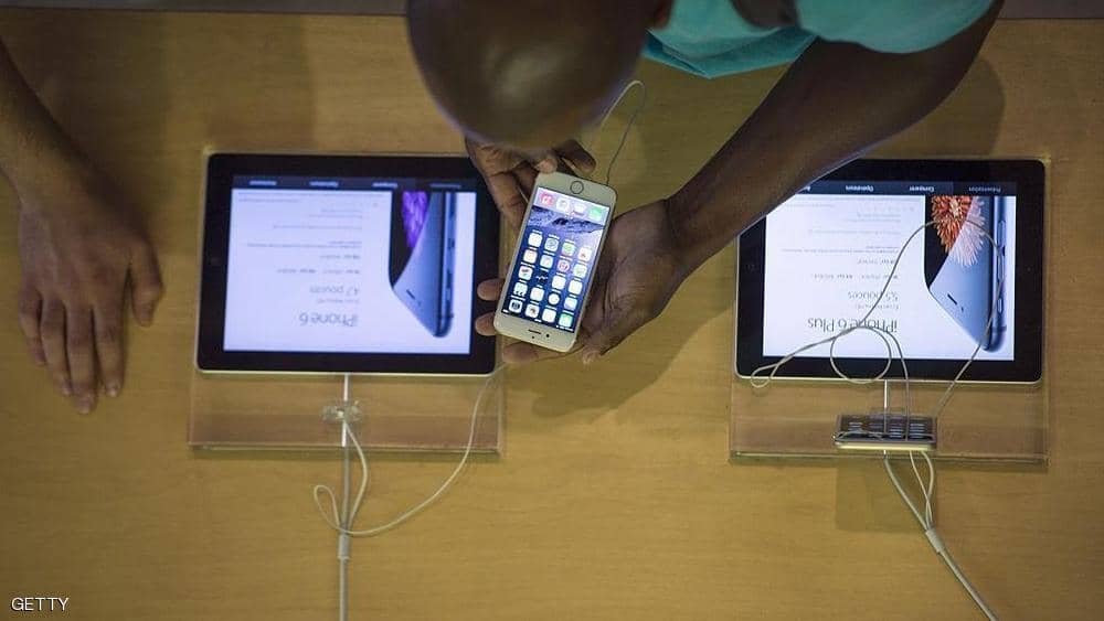 آيفون وآيباد.. إنذار ’مخيف‘ لـ1.4 مليار
