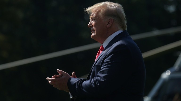 إدارة ترامب تصدر لائحة جديدة بشأن