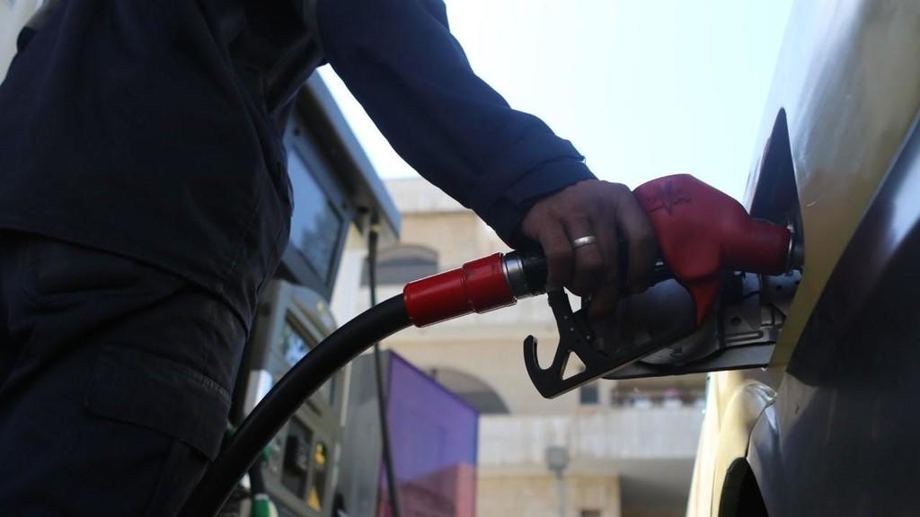 «زيارات العيد» ترفع استهلاك البنزين 10