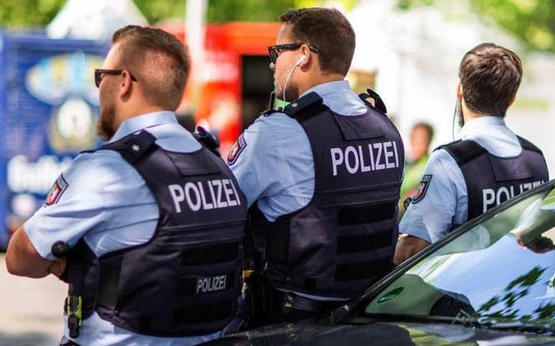 دبابير غاضبة في خدمة الشرطة