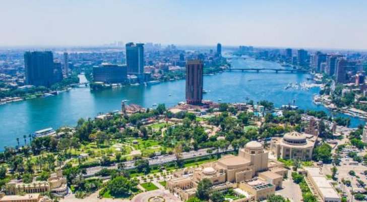 مطرب مصري مشهور يعلن إصابته بمرض