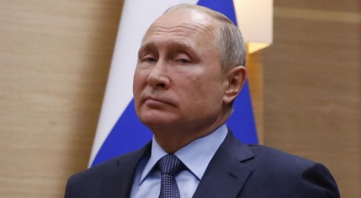 روسيا قد تقلص الدوام إلى 4