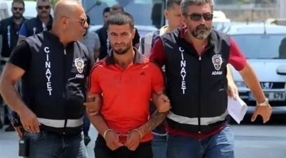 تركي يقتل سوريا بسبب الضجيج