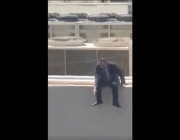 محاولة انتحار فوق مبنى مستشفى الجامعة