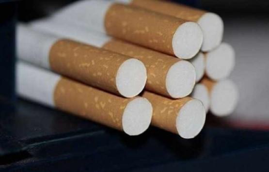 الحكومة العراقية توزع السجائر على المواطنين