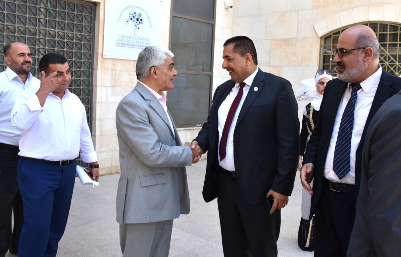 أسرة جامعة جدارا ومدارس الجامعة الأمريكية