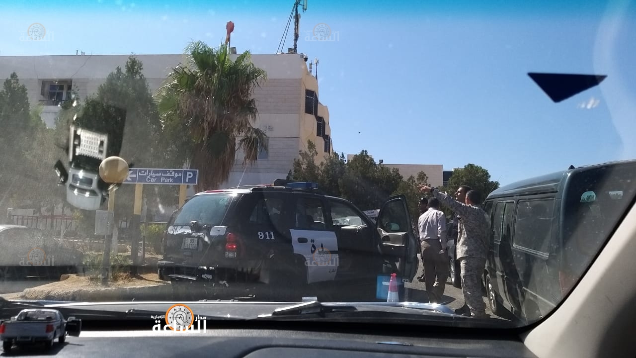 مواطن يطلق النار على شخصين في